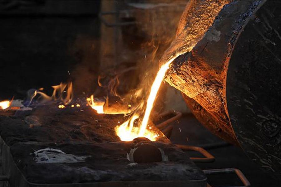 Molten Metal Pouring